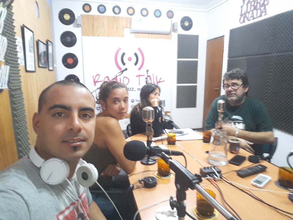 <a href="/pbetito/">Beto Pianelli</a> Secretario General de los Metrodelegados en vivo en <a href="/MediodiasS/">Mediodias salvajes</a> Gracias por venir compañero