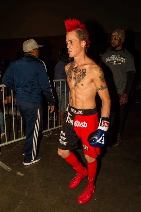 Had my first professional fight November 4th in Toledo, Ohio. https://t.co/pneHGqIk5d<a href="/tag/kimboslice"class="tags"><span>#kimboslice</span></a>