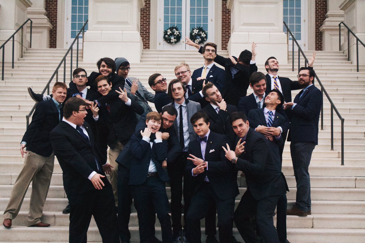 alexyuriyb's tweet image. Welcome to the dysfunctional family, my dudes #pilambdaphi