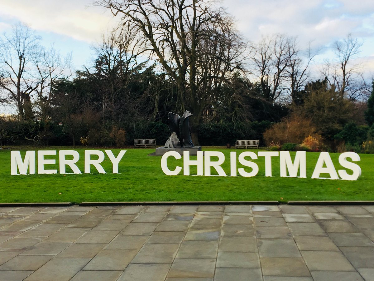 uniofleicester's tweet photo. Campus is beginning to look festive! 🎄 #ChristmasCampus https://t.co/AVM4jgZgUh https://t.co/BXLhgxhFu0