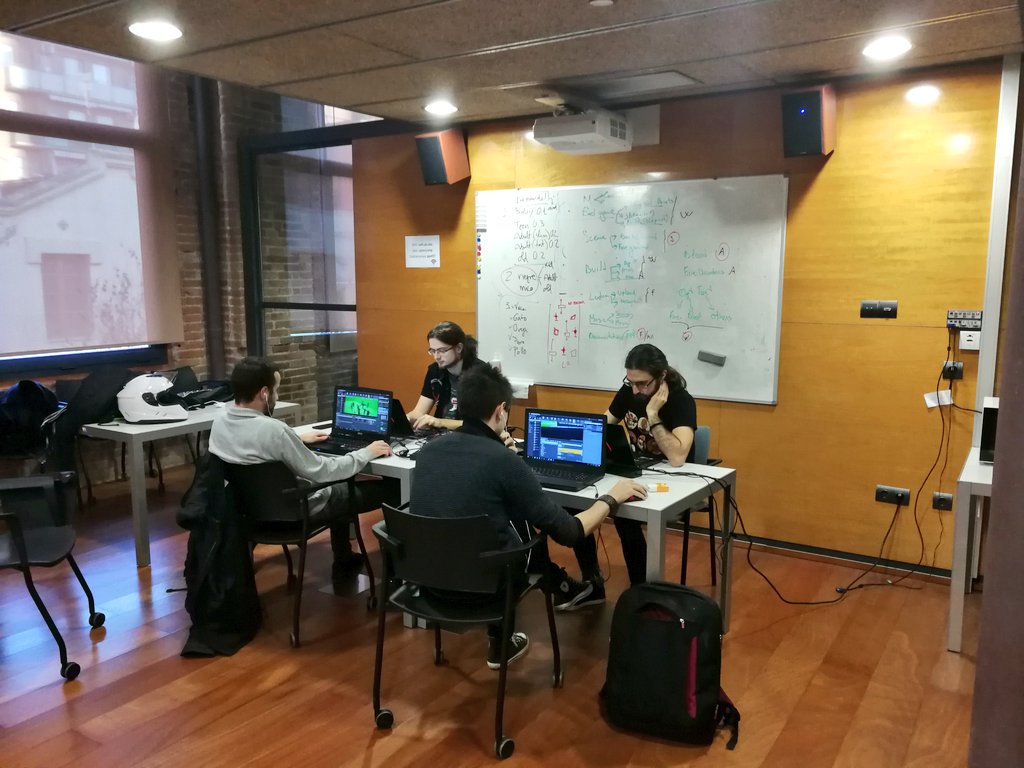 DavidJaumandreu's tweet photo. Last #LDJAM #LD40 day at @ENTI_BCN, students are working hard to meet the deadline! https://t.co/jmFpAW3IWR