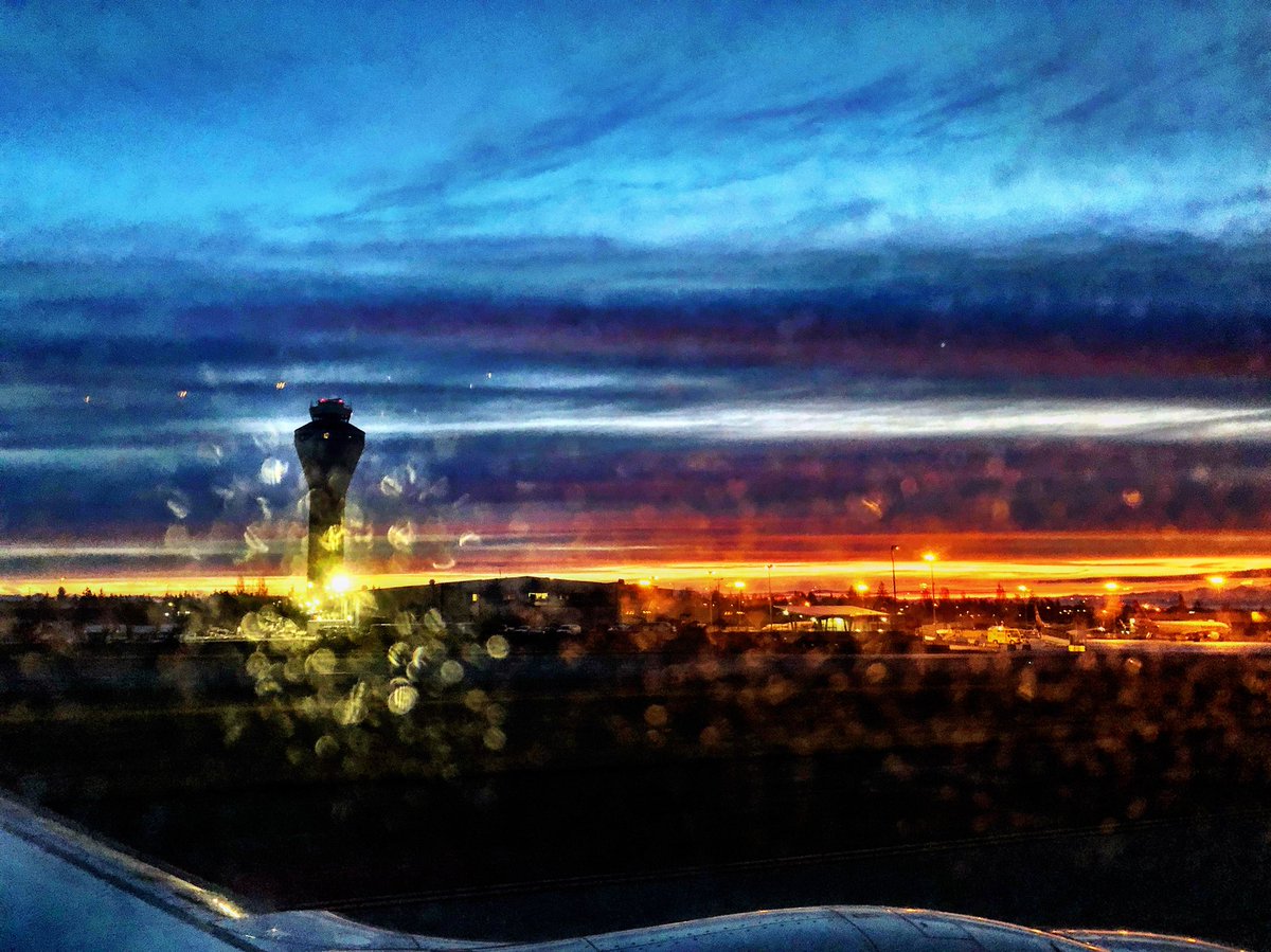 #SeatacAirport shot on @apple IPhoneX on @united
