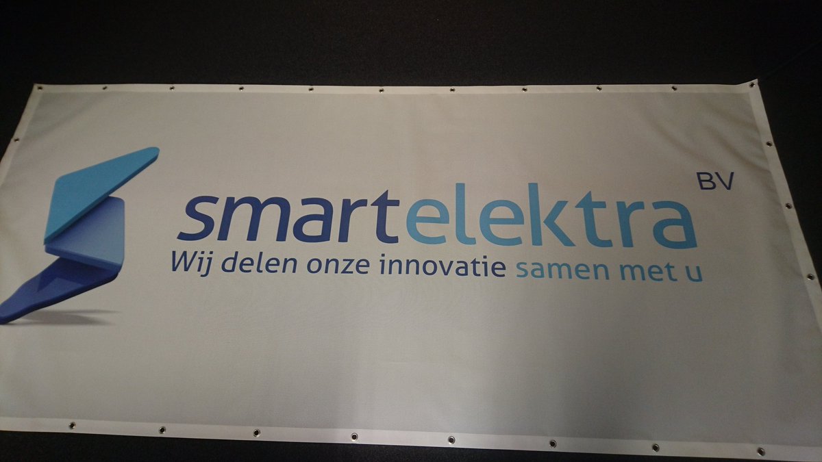 Onze spandoek voor op de bouwlocatie.