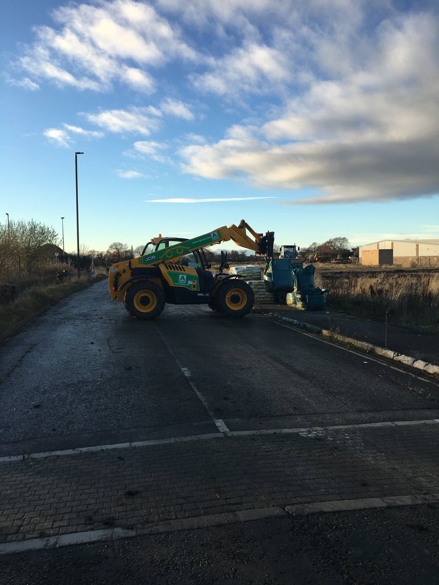 CityofYork's tweet image. Diggers are on site and construction of the Community Stadium and leisure complex is now underway! york.gov.uk/press/article/…