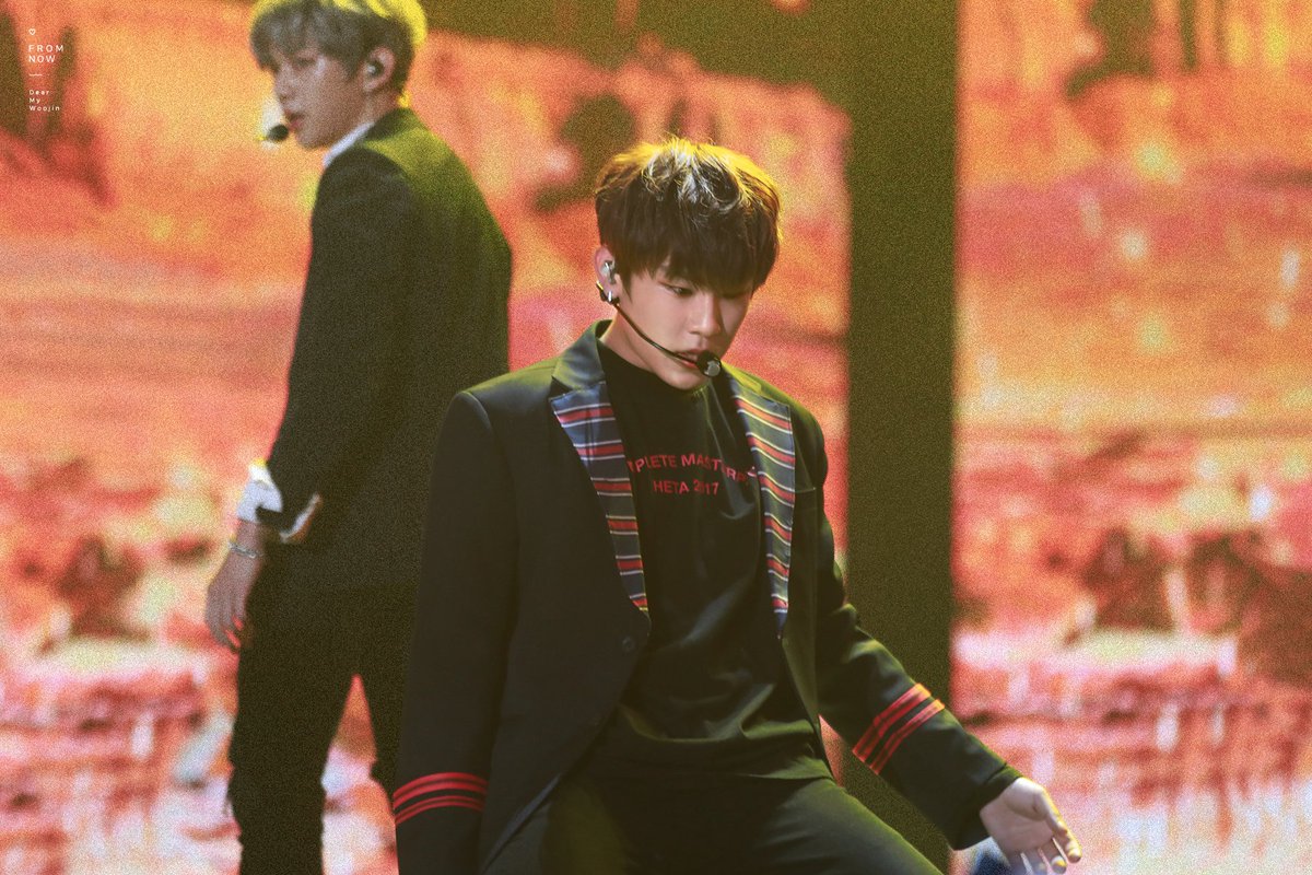 FROMNOW_1102's tweet photo. 171202 MMA
워너원 박우진

벌써 사연 오조오억개 느와르 영화 속 주인공 https://t.co/MgAbg8R6Dh
