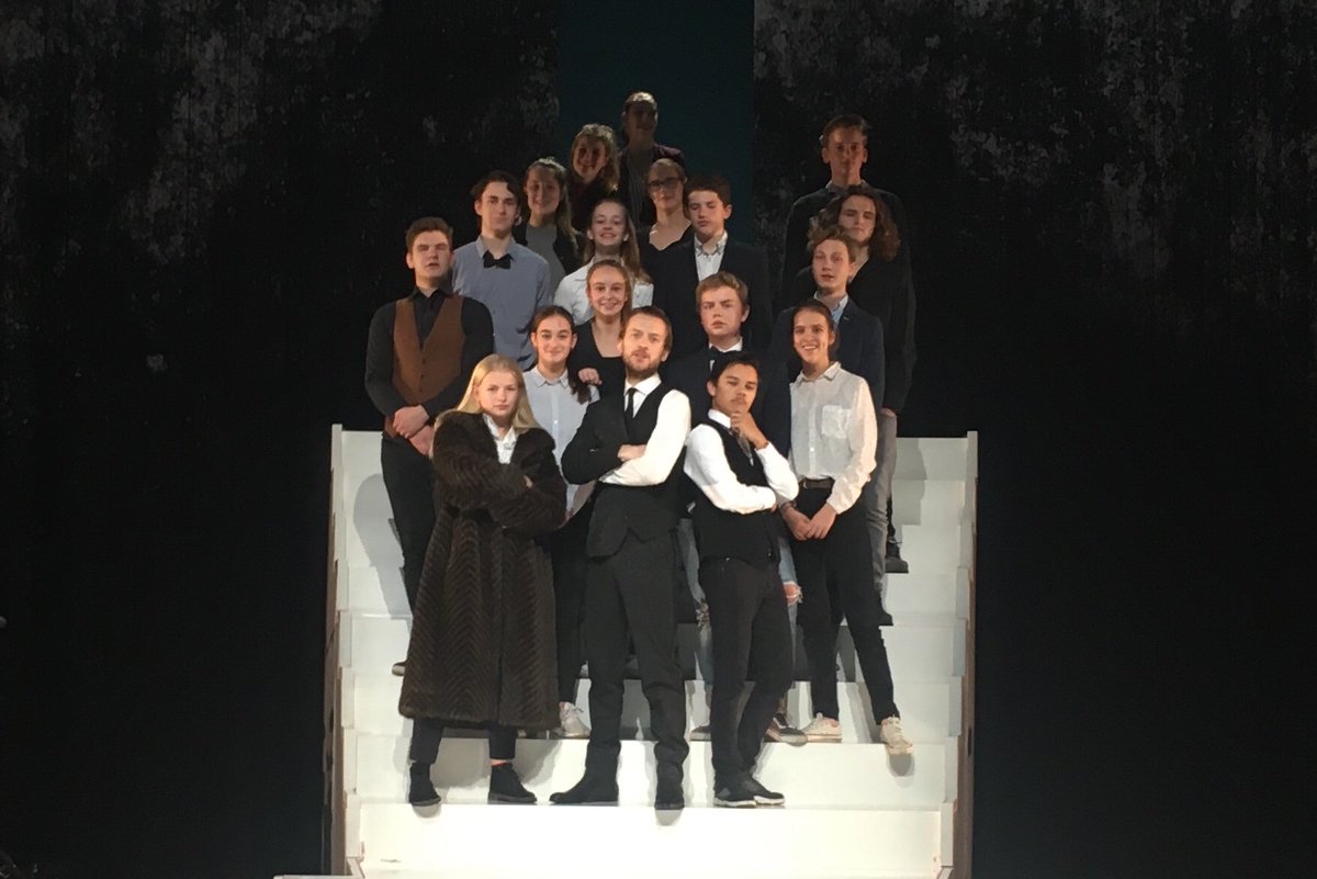 Orkater (@orkater_) on Twitter photo Productieklas 4HAVO <a href="/LaarenBerg/">Laar & Berg</a> speelde zojuist hun eigen JULIUS CAESAR in ons decor. Met een gastrol van onze eigen Tobias Nierop! Productieklas 4HAVO <a href="/LaarenBerg/">Laar & Berg</a> speelde zojuist hun eigen JULIUS CAESAR in ons decor. Met een gastrol van onze eigen Tobias Nierop!