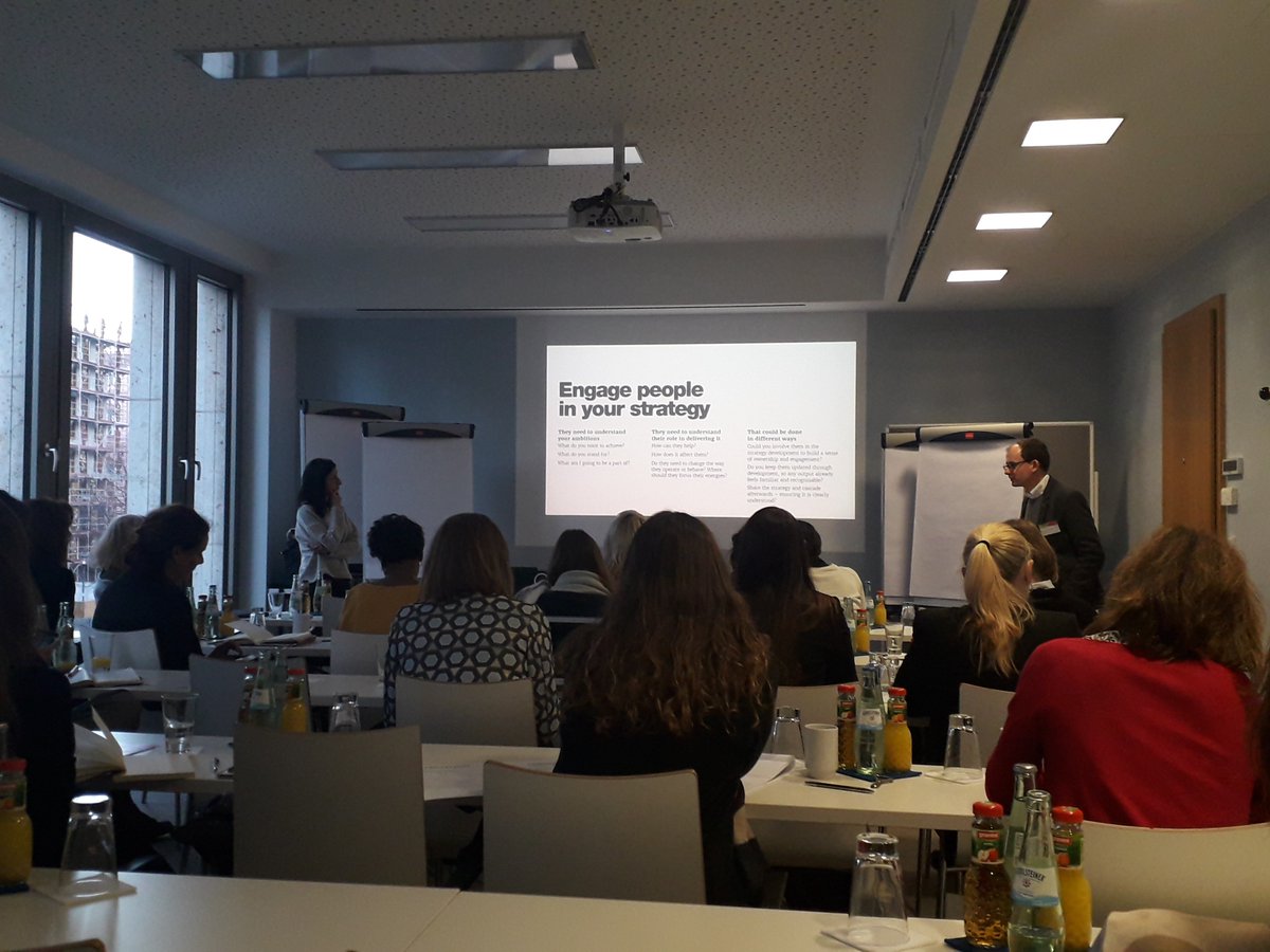 Presenting at the #internalcomms17 conference on how employees can help build and amplify your corporate narrative. <a href="/QConferences/">Quadriga Conferences</a> <a href="/QuadrigaBerlin/">QuadrigaBerlin</a>