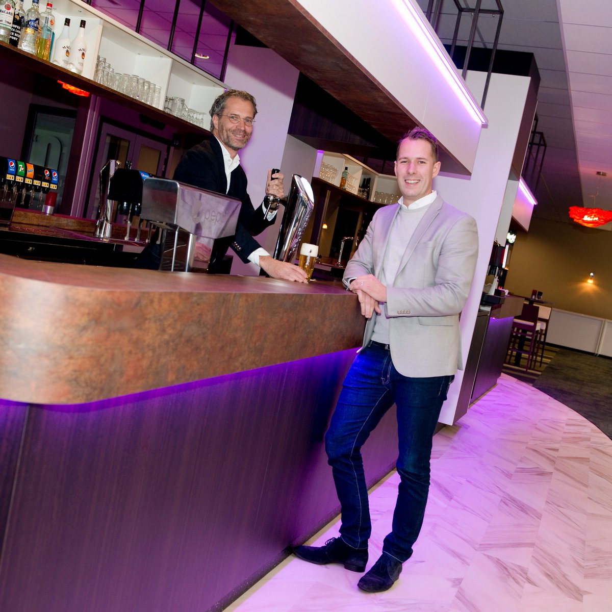 ‘Wij spelen hier zeventien wedstrijden per jaar, <a href="/bonheurgroep/">Bonheur Horeca Groep</a> is hier dagelijks topsport aan het bedrijven.’ <a href="/WillemII/">Willem II</a> Lees het artikel: bit.ly/2BIAO9a