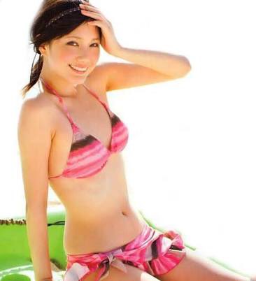 ブジョンヌイ V Twitter ハガレン見たけどクソだな 1番の見所の本田翼のおへそ が見れなかった 映画なんて見る前からクソってわかってるんだからせめて本田翼のウィンリィのへそ出しが見れると思ってたのに金の無駄じゃん ウィンリィがお腹出してんだからやるならヘソ