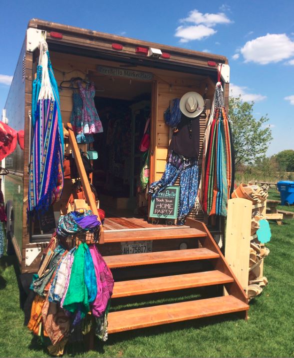 CambCelebrates's tweet photo. Don't miss these wonderful vendors at the Christmas Market Dec 7-10, City Hall! Clothing vendor @tresbello_janet It's All Natural hand felted soap, bath salts, Beard Balm, etc., AND @theazureowls #CIC2017 #wrawesome #Christmasshopping #gifts #unique #fun https://t.co/CNU8nAfS8o https://t.co/4mwA1zGVmH