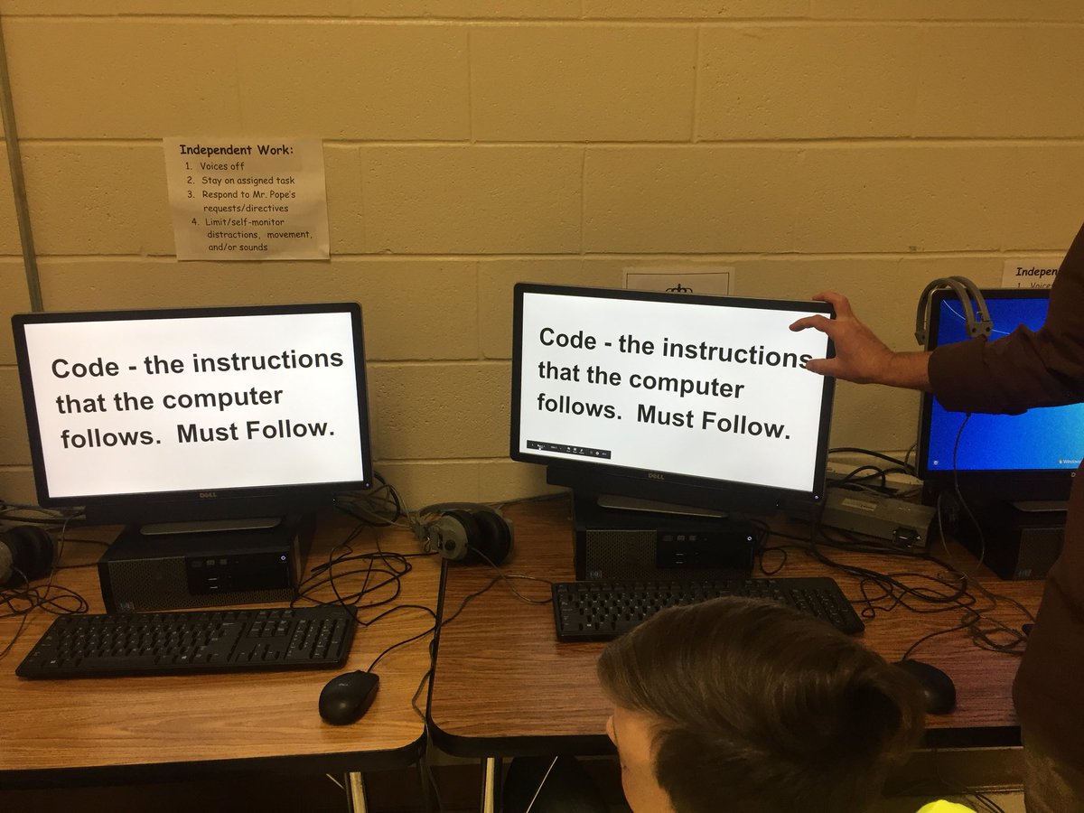 Covington_Colts's tweet photo. #CovingtonProud of these #ColtCoders @ #CapitolofTexas #csedweek2017photos #AISDCoders #cs4tx @AISDSupt https://t.co/hu8aqYfz5A