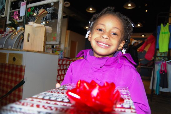 Mission: St. Louis has already raised over $30,000 to help children and their families for the holidays and they're done!

givinggrid.com/Christmas