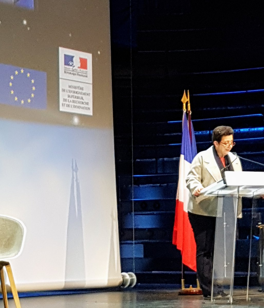 #ForumH2020 Notre ambition : faire rayonner la science européenne à l’échelle du monde et faire de l’UE le terreau de l’innovation. Félicitations aux lauréats #EtoilesDeLEurope qui incarnent autant le succès de la France en l'Europe que les succès de l'Europe en France #H2020