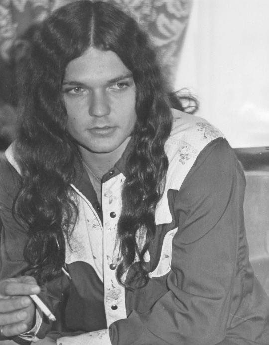Happy Birthday to Gary Rossington of Lynyrd Skynyrd turns 66 yrs today. 