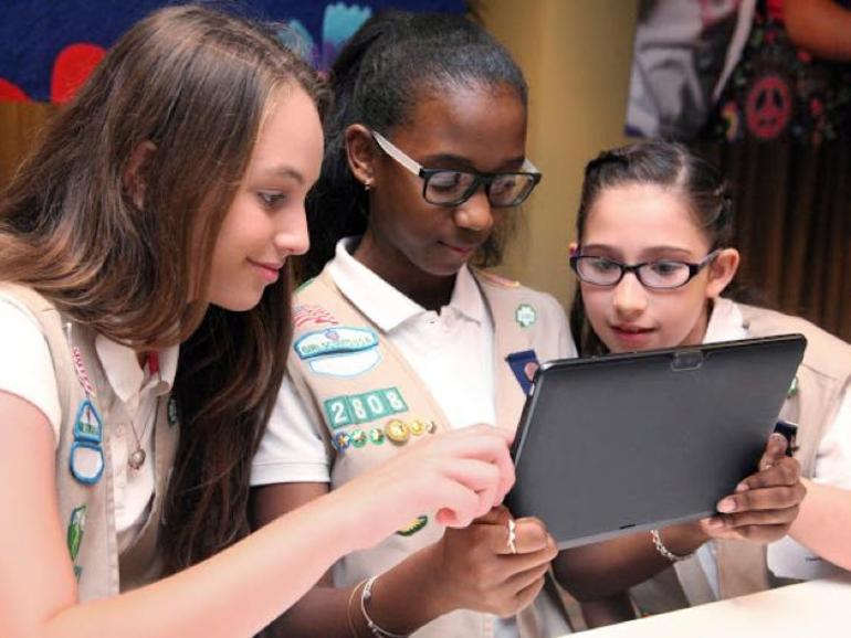 Girl Scouts to train next generation of cybersecurity, AI, and robotics professionals tek.io/2AV1Gph