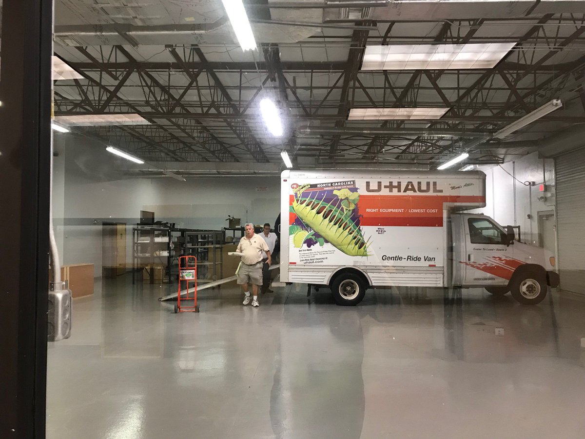 ApolloMetro's tweet image. We have moved to a new 10,000 square feet facility to better serve our customers. We are now at 2900 S Horseshoe Drive, Suite 500-600, Naples, FL