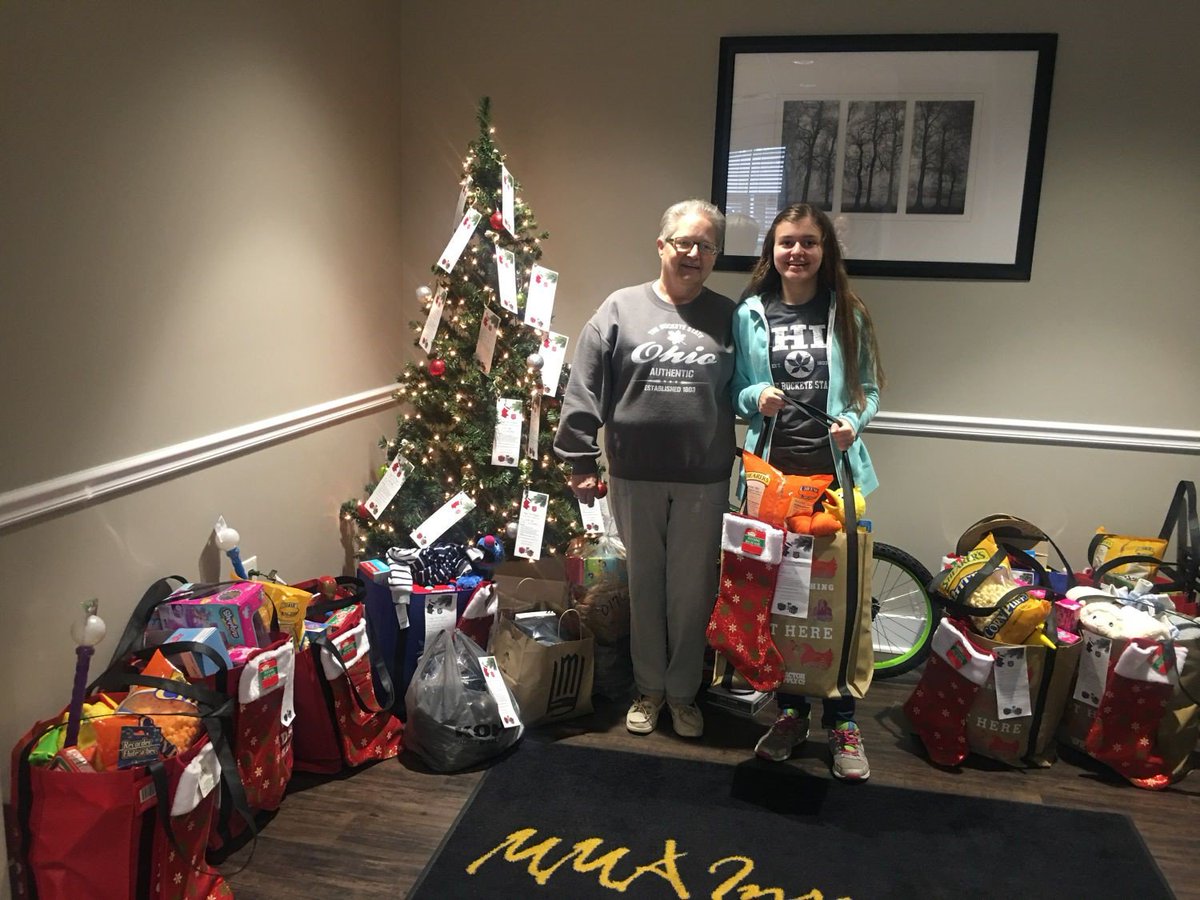 MMAInsuranceOH's tweet photo. A huge thank you to Mary & MaKayla M. who donated towards our Angel Tree. #MMAInsurance #Pickerington #SalvationArmy #AngelTree #grabatag #2017 #Christmas #ThankYou https://t.co/dJvT2E6KYK