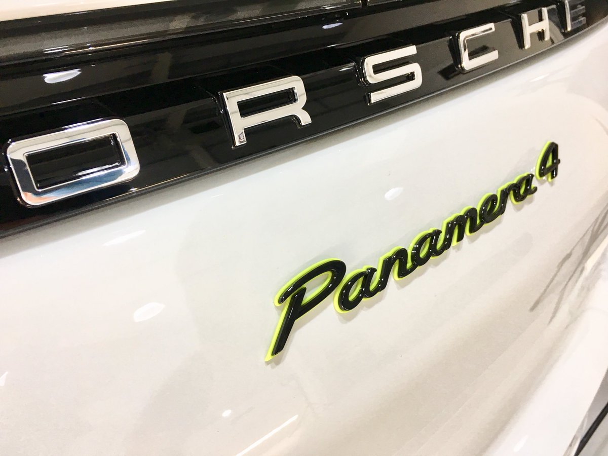 AzuriCarCare's tweet photo. New car detail on this #porsche #Panamara What a machine! #detailing #PorscheHatfield https://t.co/pj6NzfBB1w
