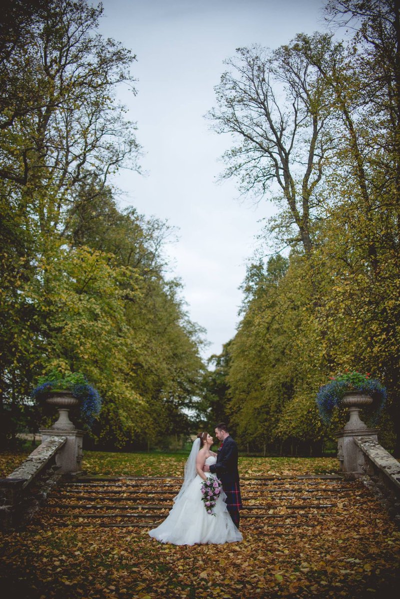 GordonCastle's tweet photo. We absolutely love seeing happy couples marrying at Gordon Castle π An exclusive use venue sleeping up to 18, dining for up to 40 and use of our beautiful orangery for up to 80. We do have limited availability in 2018 and are now taking bookings for 2019/2020. π°π» π #GCbride https://t.co/nTRHw4btMX