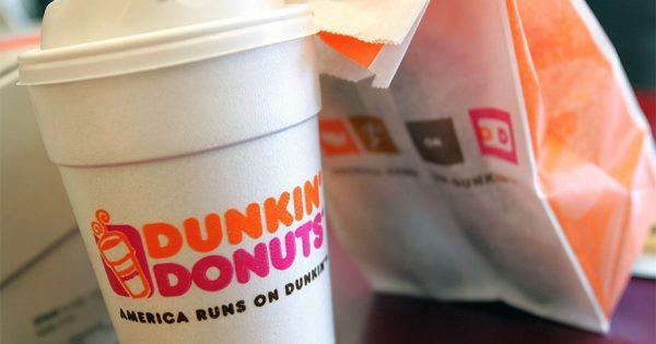 Adweek's tweet image. Dunkin&apos; Donuts launches first creative review in almost two decades: adweek.it/2BxGq5f