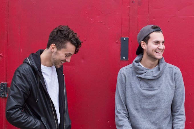 complex_uk's tweet photo. Premiere: Peak-time house duo @jolucamusic share booming new single "Hunna" https://t.co/lbVpaTQzOZ https://t.co/eOf4FrKqMg