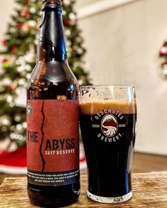 WhiskeySidekick's tweet photo. #TheAbyss from @DeschutesBeer #beer #beerme #beerporn #craftbeer #ilovebeer #beersnob #stout #beerlife #WhiskeySidekick #Christmas https://t.co/CU5SFyq2oN