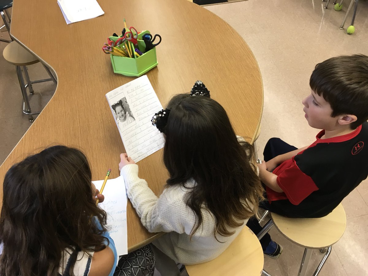 JenMerens's tweet photo. 2nd grade writers celebrating their nonfiction books! Hard work pays off! #engage109 #sp109 #lucycalkins  #2ndgradewriters https://t.co/nVWsuL5uyB