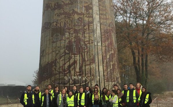 Découverte de la Tonnellerie Nadalié La Tonnellerie Nadalié accueille les étudiants de l'EBV Les étudiants de l'Ecole Bordelaise du Vin - EBV Wine Business School ont visité la Tonnellerie Nadalié - Wine &amp;amp; Boutique. Une belle matinée qui leur a... ecole-bordelaise-du-vin.fr/Decouverte-de-…