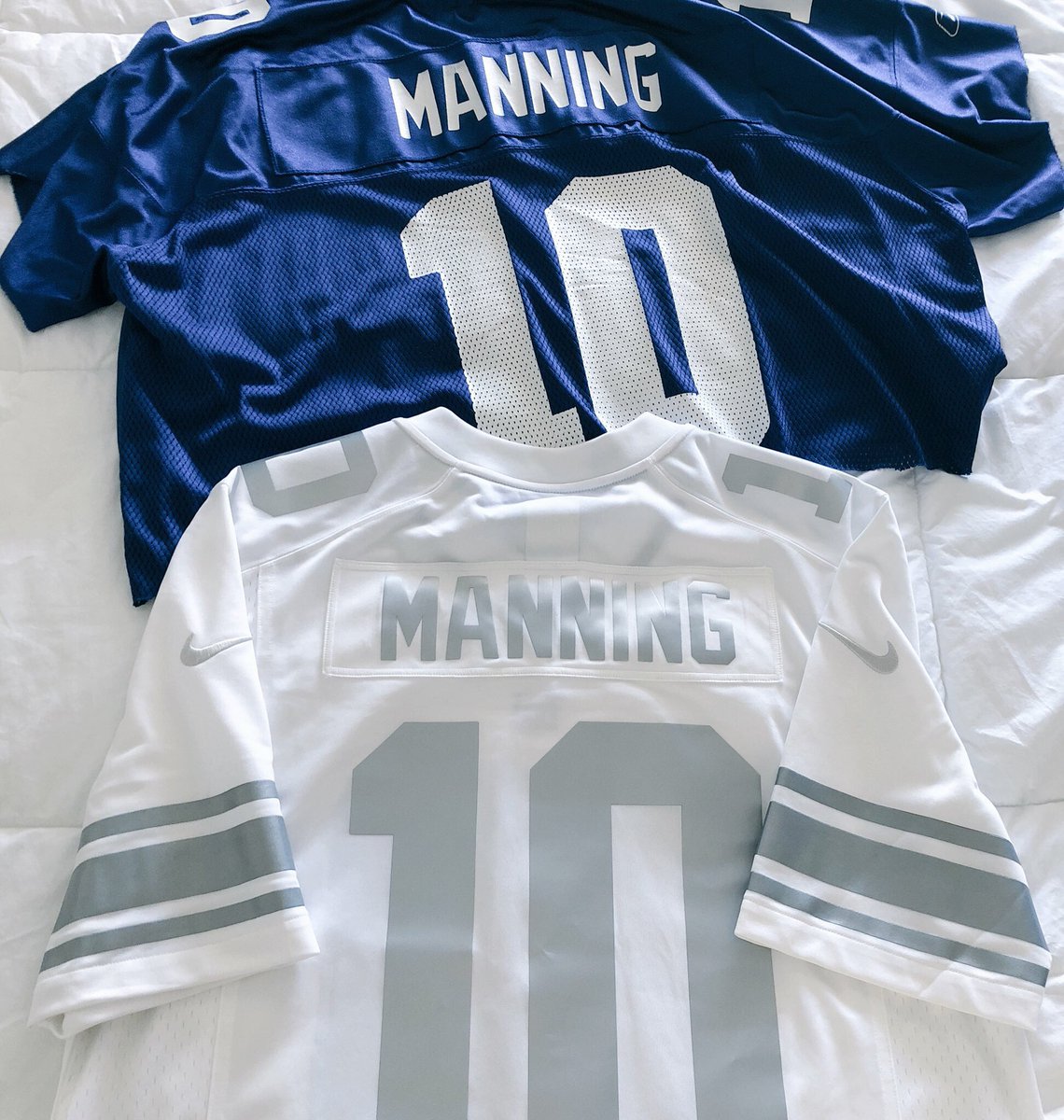LizJMercado's tweet photo. @LeanneLombardo #SantaBaby 🎅🏻you put my present under the tree for me 🎄😎 #NYGiants #BigBlue #StandwithEli #GiantsPride https://t.co/m9kciqXuzo