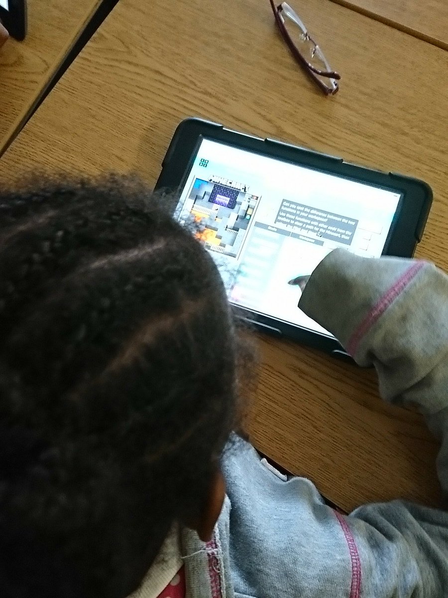 MrsCs3s's tweet image. One of our coders is really motoring! Already at level 10! #HourOfCode #futurecoder @Shaw_Hawks