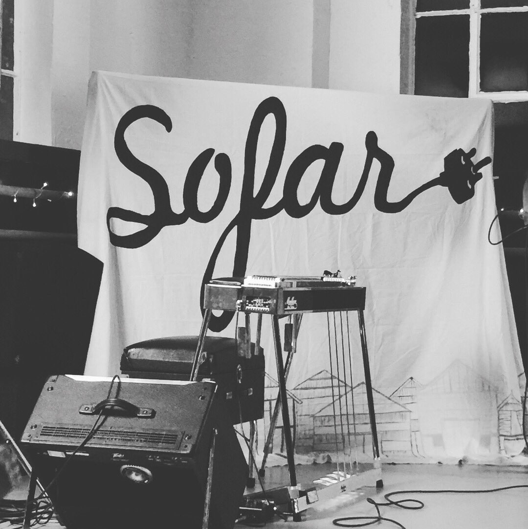 DearloveKaren's tweet photo. Another fab night @SofarBmth @charliehole. Have a fab Christmas, looking forward to more gigs in 2018! https://t.co/NbsRsKHHwg