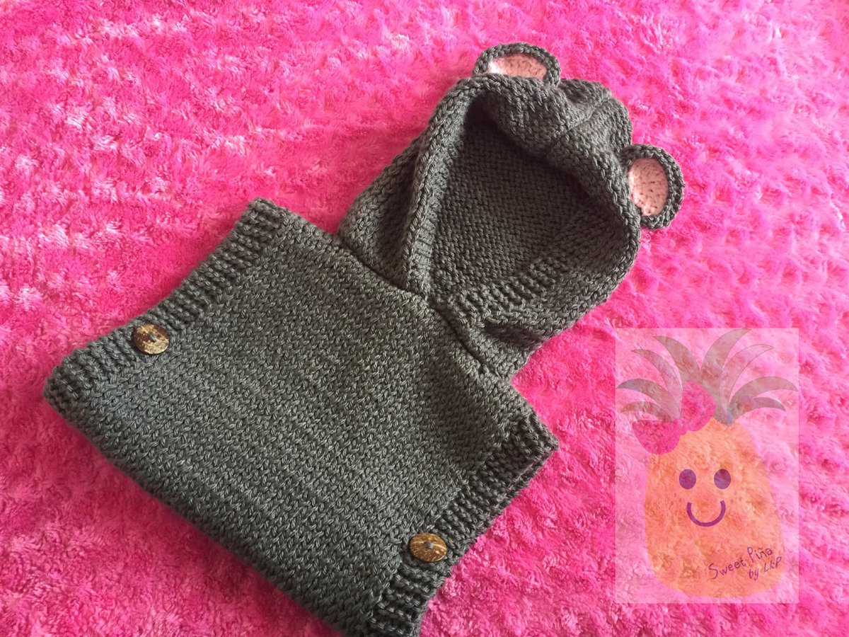 sweetpina1's tweet photo. Poncho para nena 👧🏻 !! Con Orejitas coquetas 🐻 #knitponcho #ponchotejido #loveknit https://t.co/ou5TPYLrP6