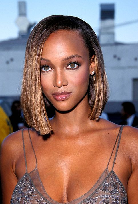 Happy 44th birthday to the legendary Tyra Banks. A real life doll. 