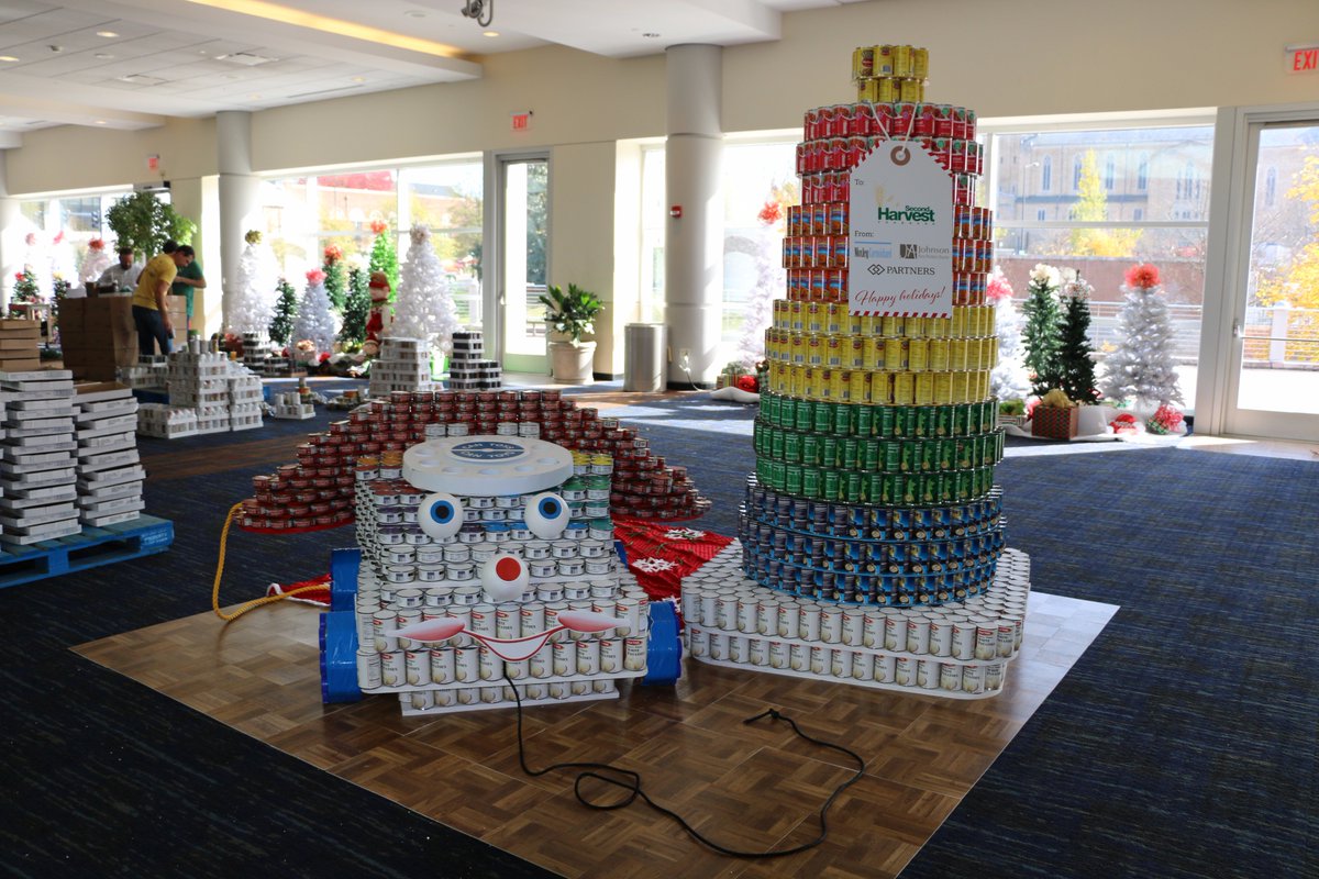 PamRhoades's tweet image. Be good and #VOTE for &apos;Classic Can Toys for Good Girls and Boys&apos; by #JohnsonArchitecture, @partnersdvelop + @moxcar! Vote by Wednesday, Dec. 6 for your favorite @knoxcan creation @KnoxConvCenter buff.ly/2jsBp6I  #knoxrocks