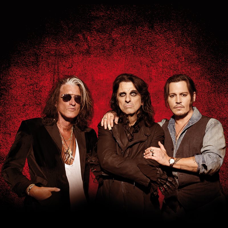 182 Tage. Wisst ihr was dann ist? 
Heute in genau 182 Tagen stehen die #HollywoodVampires in der Zitadelle in Berlin auf der Bühne. Zwei Tage vorher starten sie ihre Deutschland Tour in Hamburg! 
Auf wen der drei legendären Bandmitglieder freut ihr euch eigentlich am meisten?