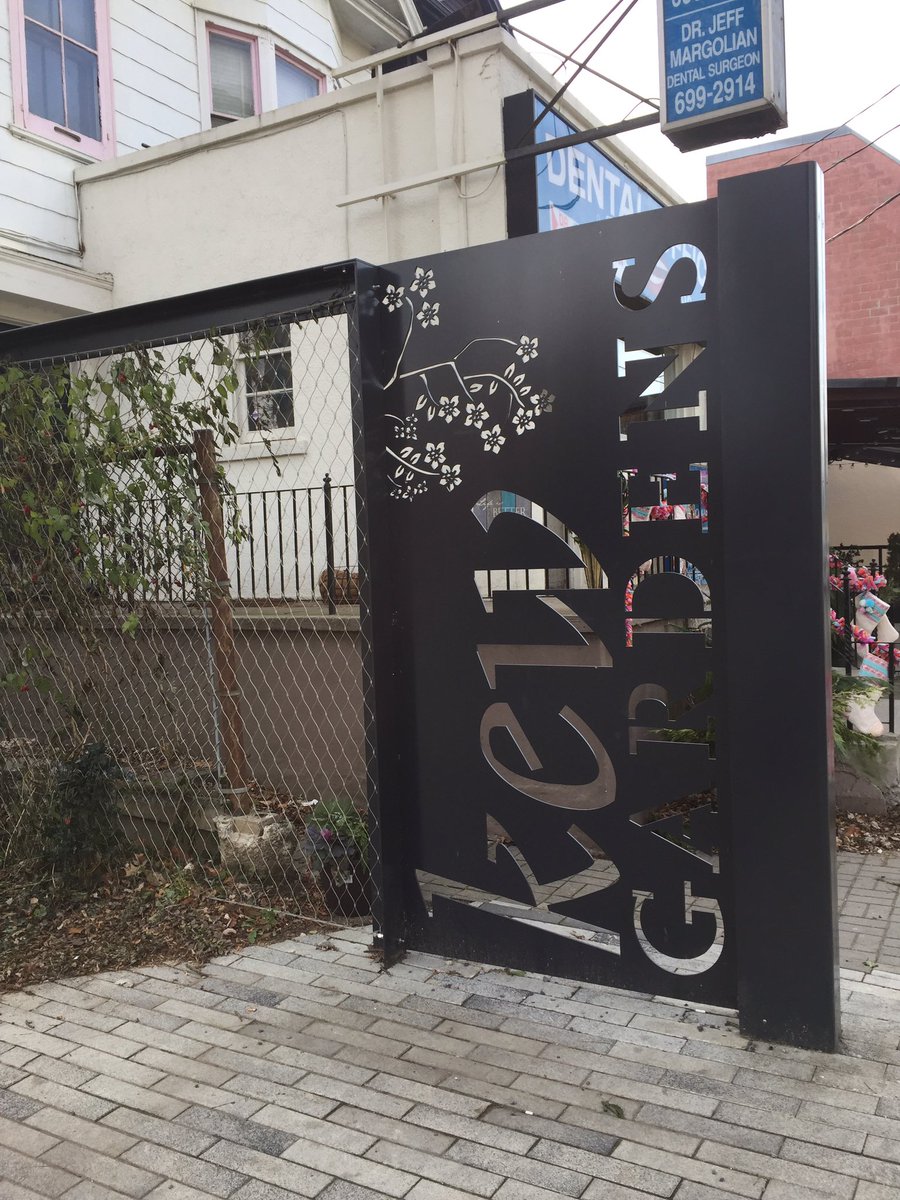 alexbcarr's tweet photo. Great new landscaping, public art, and benches at Kew Garden Park and Beaches public library in #Toronto | #placemaking https://t.co/mZuc4OvHAU