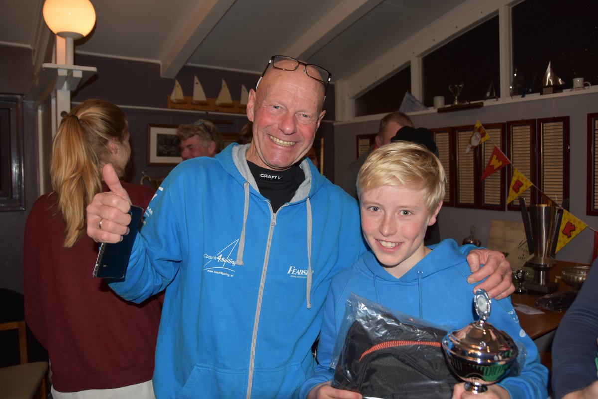 Olaf Ganzevles van het FamedCoach4SailingTeam wint de traditionele Boterletter RZV zeilwedstrijden in de Optimist. Super prestatie!! Zie verslag op famedcoach4sailingteam.nl/nieuws/181-ola…