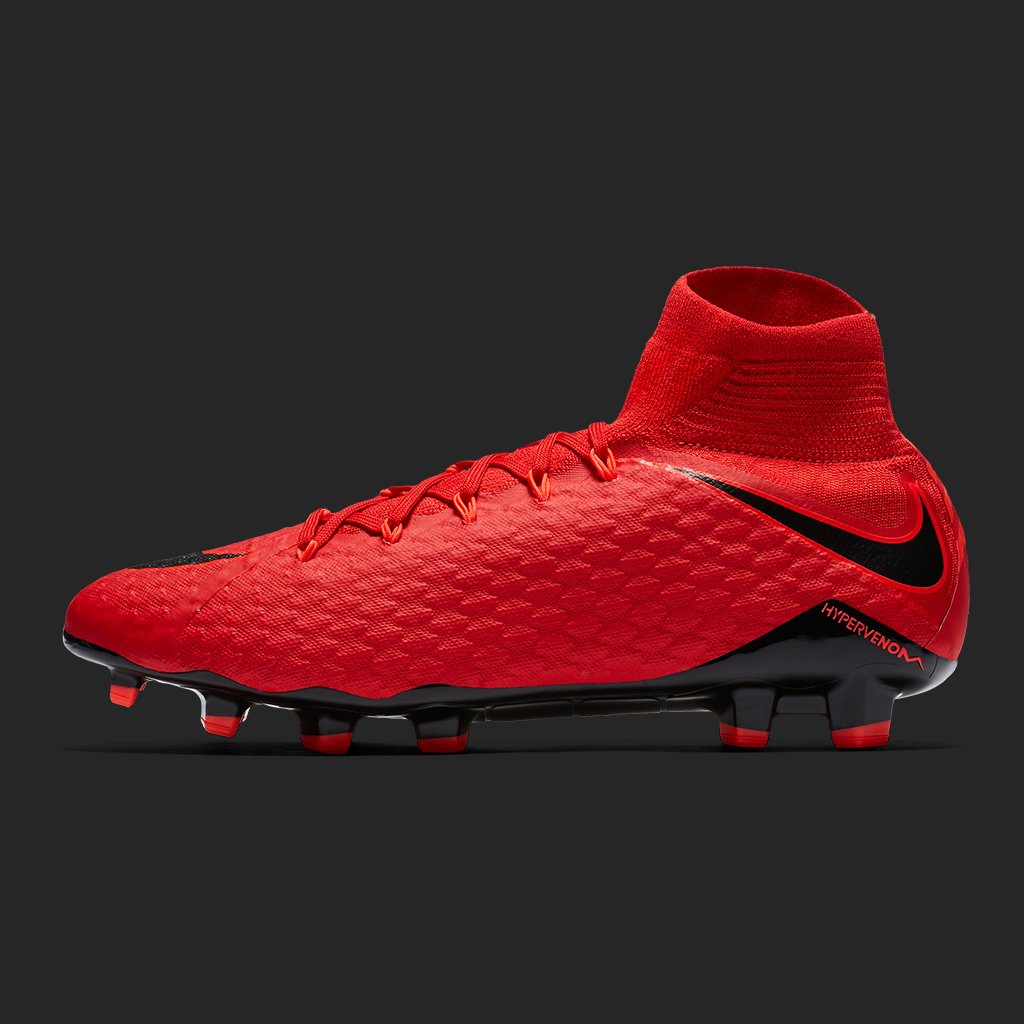 nike hypervenom intersport