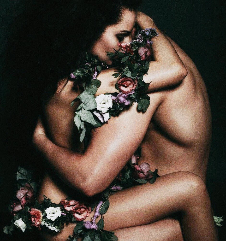 MyArousingHeart's tweet photo. Flowers
  that bloom and grow
  together with our
  naked bodies...
The fragrance
  of desire that exude’s
  slowly from each flower
  and onto our soft skin...
The attraction is there...
  then lust takes over...
  our body is one with nature... https://t.co/jVTpI7PPRw