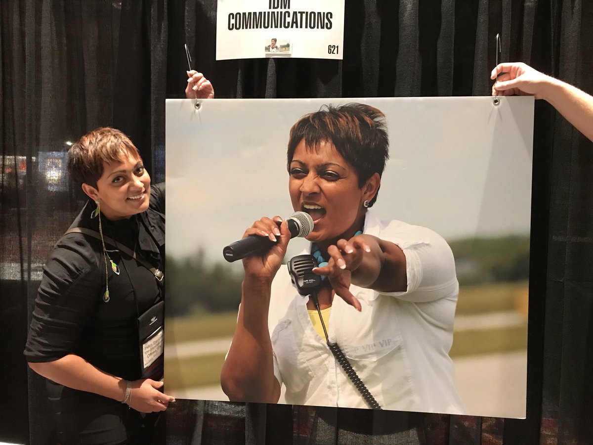 DianaSpremo's tweet photo. Let ICAS begin! Helping @IThackorie with her booth. Best female air show announcer. For hire! #ICAS2017 https://t.co/Y73DN1c5py
