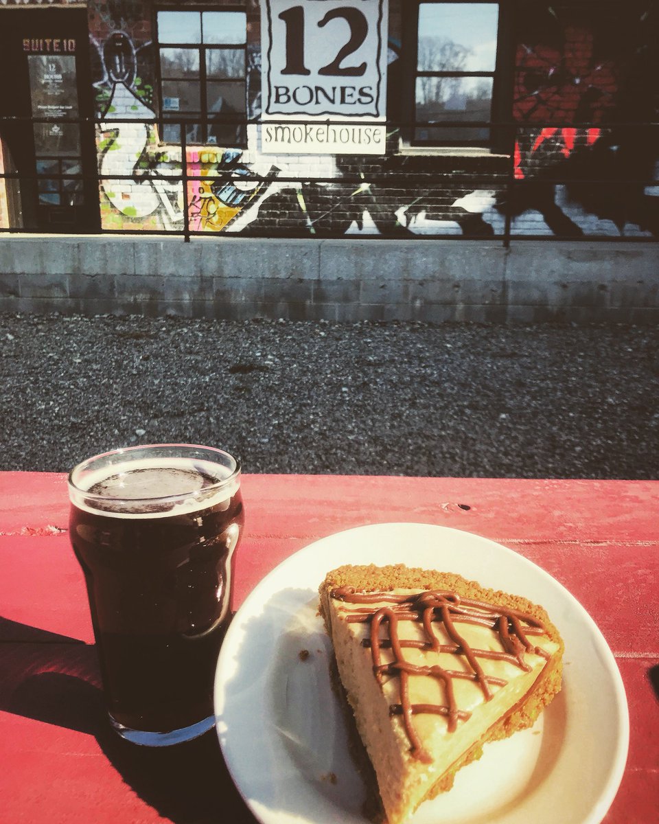 What’s better than Peanut Butter Pie with Nutter Butter Crust and a draft of Highland Imperial Cold Mountain?! Trick question. The answer is nothing.... nothing is better than those two things. 🍺 Cheers to a great time of year!