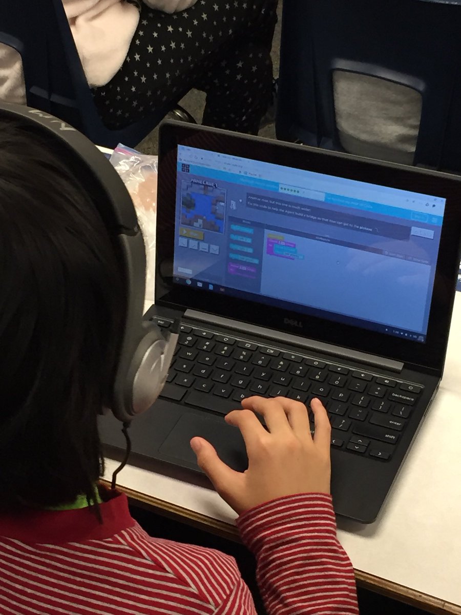 mcdonaldclass's tweet photo. Students participate in Hour of Code! #novipride #hourofcode @LisaFenchel @JohnBrickey https://t.co/TNLlrYRf73