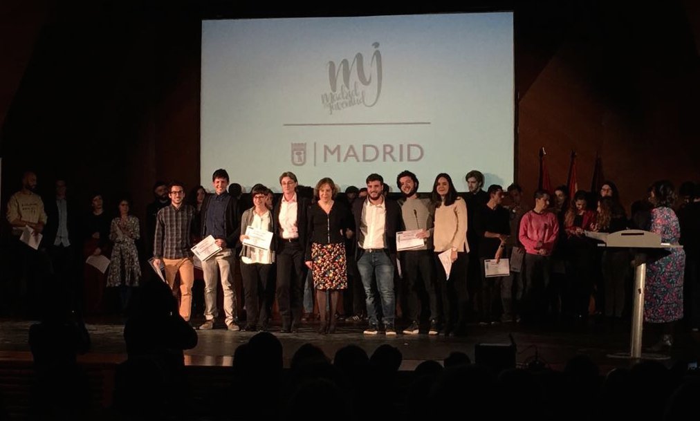 teamlabs's tweet photo. ¡¡Y más premios para los LEINNers!!
La plataforma de apoyo al talento emergente @RockAliveEvents recibe el Premio de #EmprendimientoSocial del Certamen de Jóvenes Creadores 2017 de Madrid.
https://t.co/KP2nV8OjMg
¡¡Enhorabuena!! #cracks #proud #LEINN https://t.co/jjsYpax9ZY