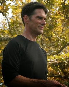 TheyCallMeHotch's tweet image. There are two sides to everyone.