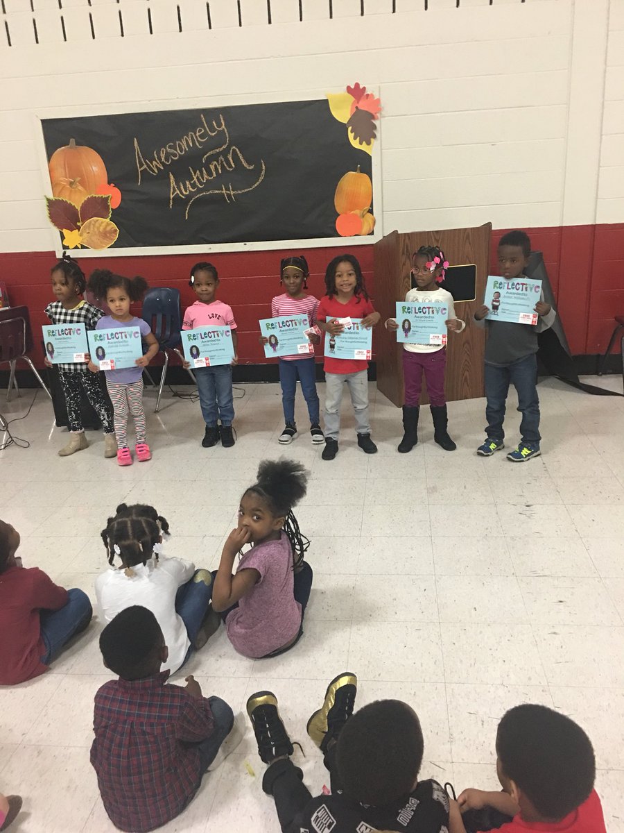 Mrs. Hampton! tweet media