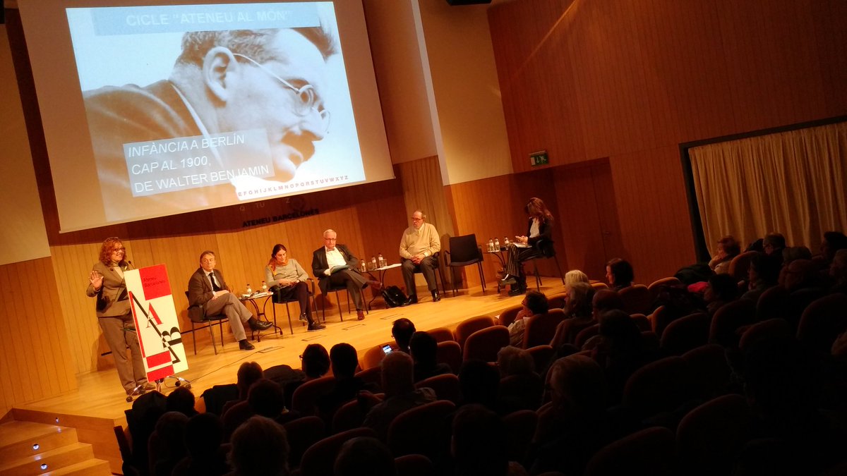 Araceli Bruch llegeix "Un àngel de Nadal" #Benjamin #ateneubcn