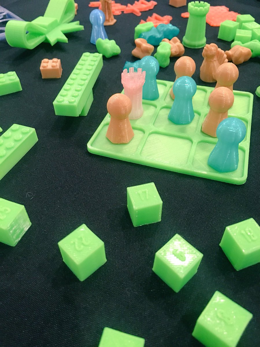Open2Europe's tweet photo. XYZprinting met à disposition des solutions d'impression 3D aux particuliers et aux entreprises. #TechParty02E https://t.co/UkPV87lLOZ
