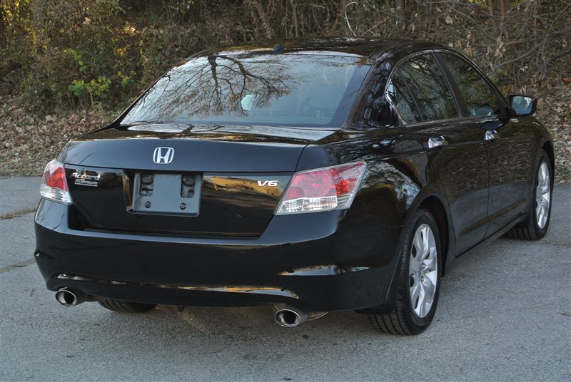 BestChoiceAuto's tweet image. 2010 Honda Accord EX-L V6 with 80,306 Miles. Kansas Rebuilt Title. With the price we are including 1 year/15,000 miles limited powertrain warranty. Give us a call for more information at 913.621.1900 or visit BestChoiceAutoSale.com