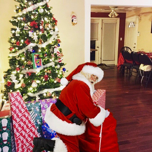 anotheryegmommy's tweet photo. Create Christmas Eve magic with the Catch Santa App #yegkids #catchsanta https://t.co/iPAw3l2zYA https://t.co/Oe1vJz1Obs
