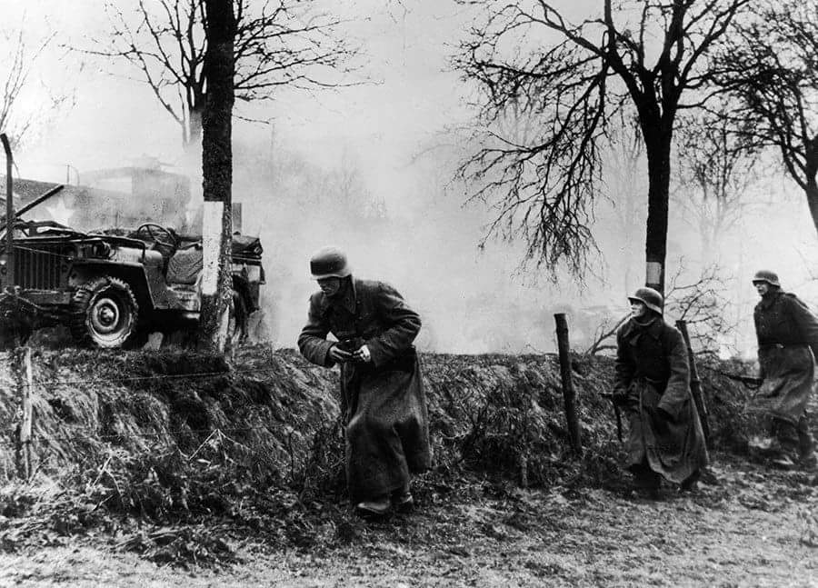 западный вермахт. лексикон дер вермахт. солдаты вермахта на восточном фронте. западный вермахт. арденнская операция 1944.